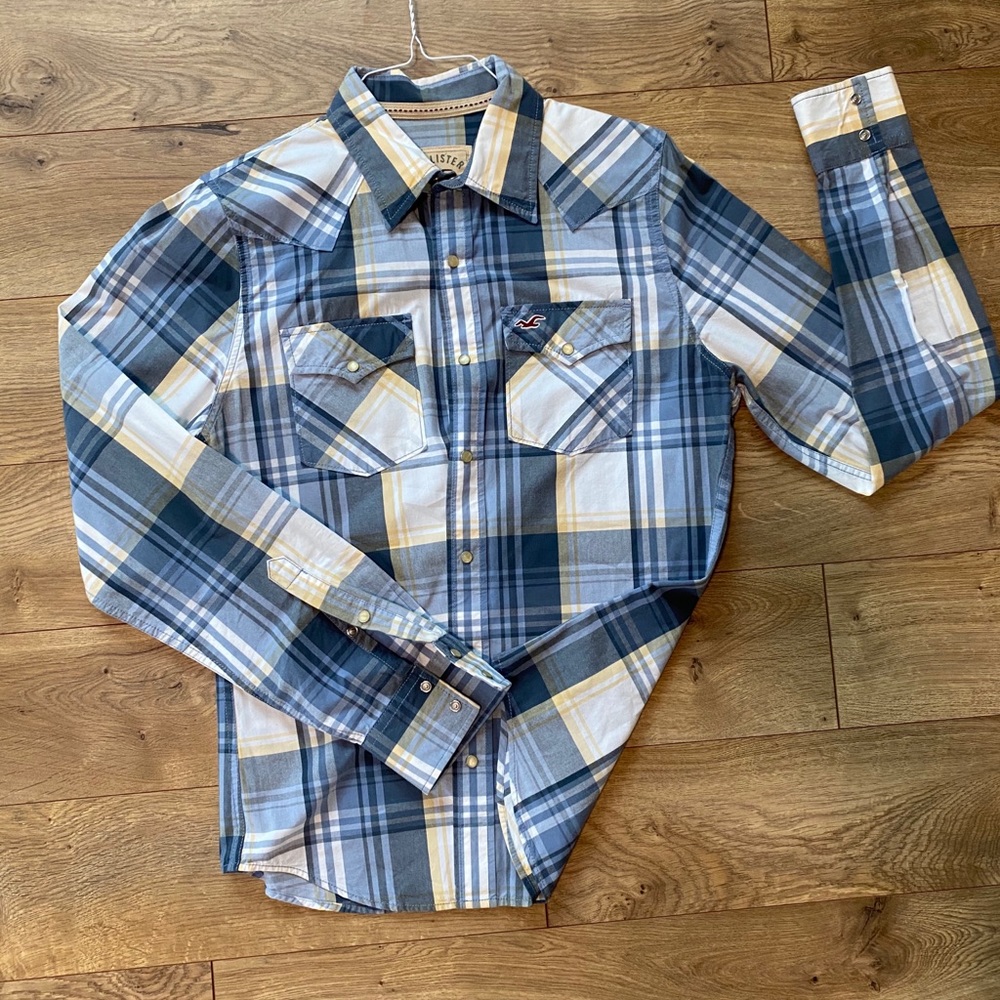 Hollister button down shirt